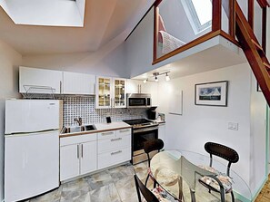Fridge, microwave, oven, stovetop - Precipice Studio w/Loft in the Heart of Bar Harbor (Bar Harbor)