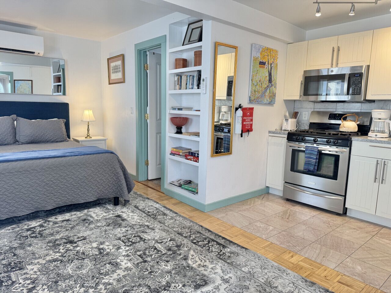 Fer et planche à repasser, Wi-Fi, literie fournie