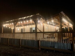 Exterior - Marvelous 1-bedroom cottage with AC in charming Brookings (Brookings)