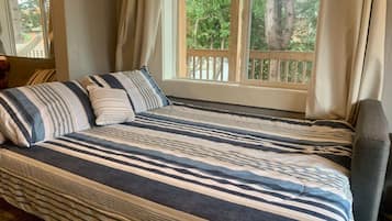 1 chambre, accès au Wi-Fi (inclus), literie fournie