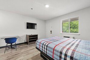 Room - Southern Suites Atlanta-Wendell (Atlanta)