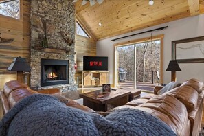 TV, fireplace - Mountain View • Hot Tub • Sauna • Fire Pit (Blue Ridge)