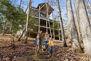 Exterior - Mountain View • Hot Tub • Sauna • Fire Pit (Blue Ridge)