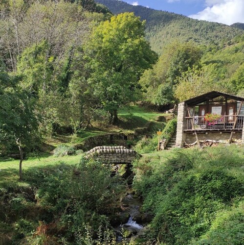 Mountain house at 1100m. altitude, ideal for walks and hiking.
