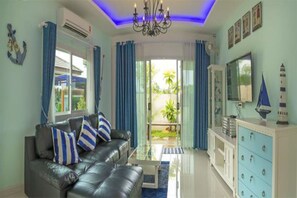 Living area - Aonang Sweet Blue Sea (Krabi)