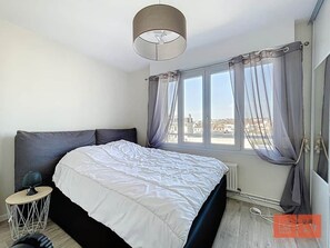 Iron/ironing board, WiFi, bed sheets - Apartment in the center of Wimereux, 300m from the beach. Pets allowed (Wimereux)