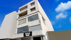 House | Exterior - Hotel O Barasat Government College (Barasat)