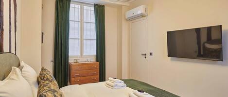 アパートメント | 2 室のベッドルーム、ノートパソコン用作業スペース、アイロン / アイロン台、ベッドシーツ