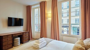 Apartment - Sublim new Triplex on Place des Vosges (Paris)