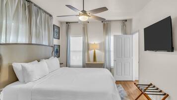 4 chambres, fer et planche à repasser, lit parapluie, Wi-Fi gratuit
