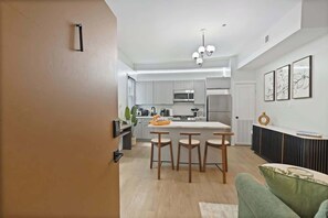 Interior - Spacious 3BR | Quick 5-Min PATH Access (Jersey City)