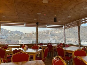 Dining - next to petra gate (Wadi Musa)