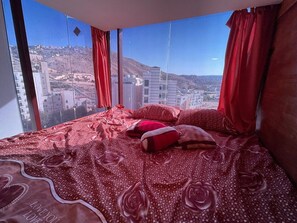 Internet, bed sheets - next to petra gate (Wadi Musa)