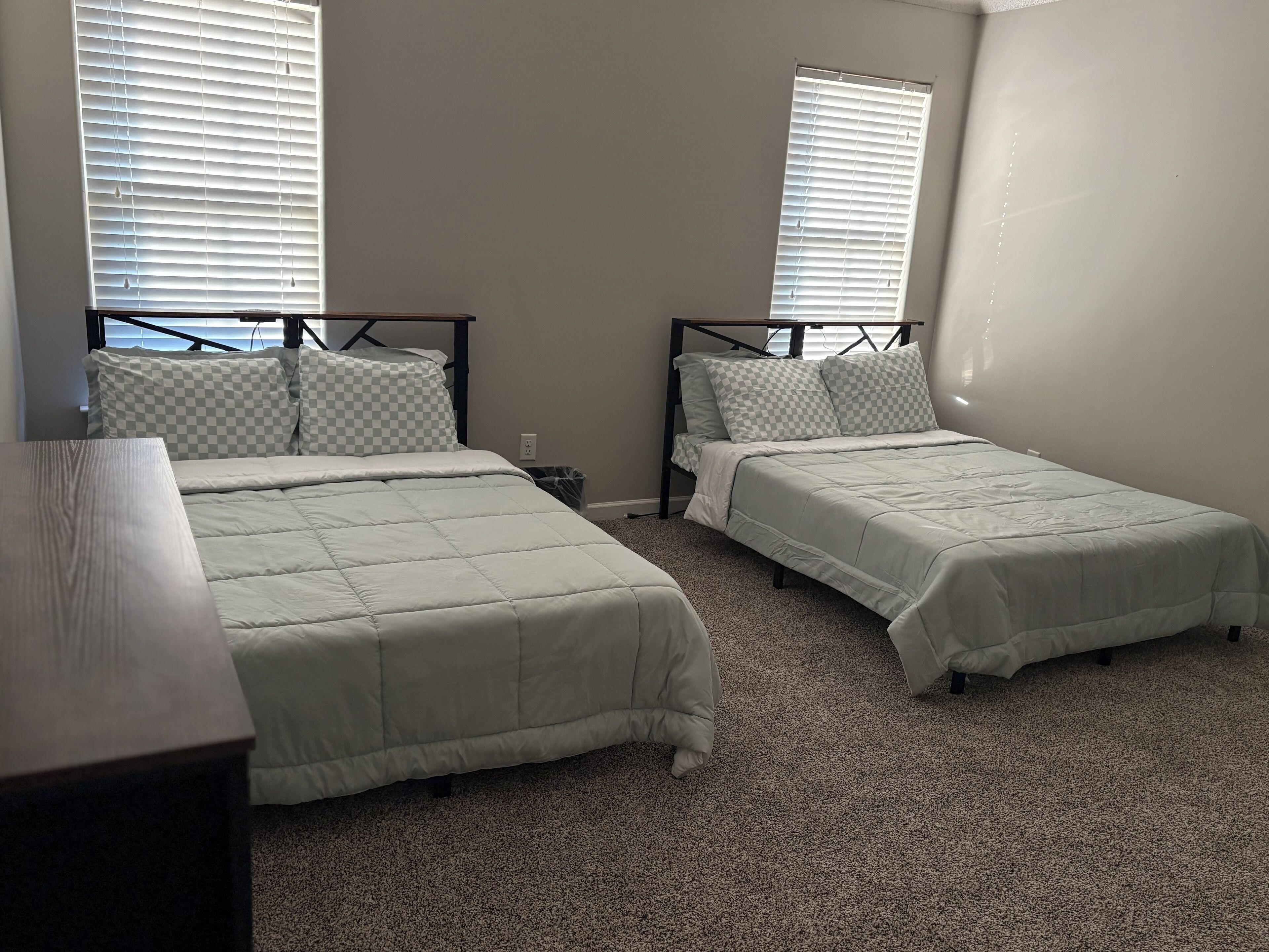 4 bedrooms, Internet, bed sheets