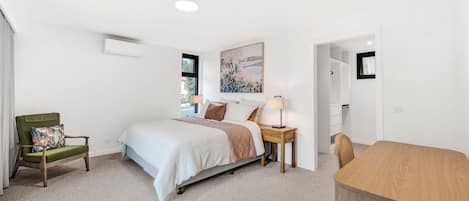 4 chambres, fer et planche à repasser, Wi-Fi, literie fournie