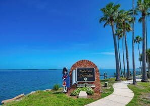 Miscellaneous - Pickets Cottage, Downtown Dunedin FL (Dunedin)