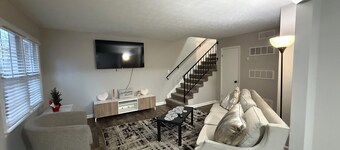 Cozy 2Bedroom Townhouse Style apartmentApartment