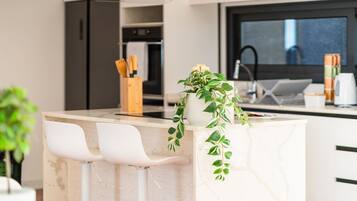 Fridge, microwave, oven, dishwasher