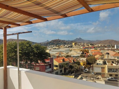 Lovely 2-bedroom apartment in Mindelo for a relaxing stay