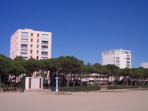 Exterior - Beachfront T2 Apartment for 3 people (Argelès-sur-Mer)