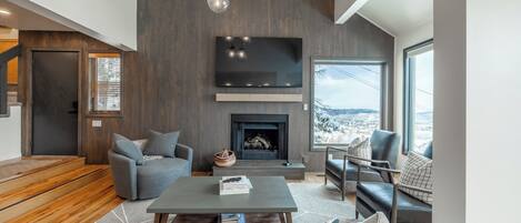 Smart-TV, peis og fotballspill