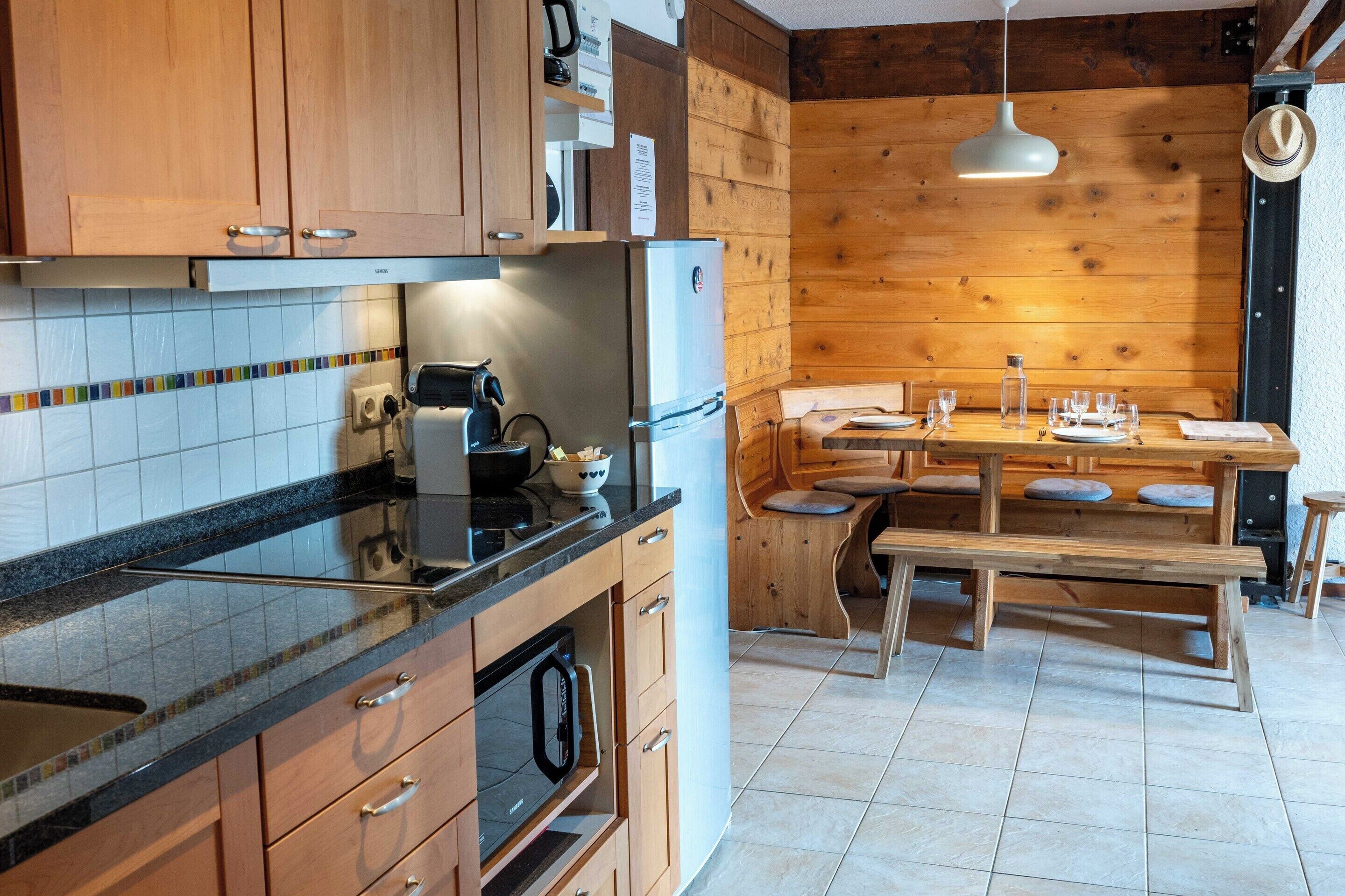 Apartemen | Dapur pribadi | Peralatan masak/sendok-piring