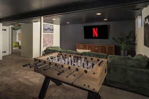 Games room - Stunning 5 BD Retreat! Close to DT Denver! Sleeps 12! Hot tub! Gameroom! (Arvada)