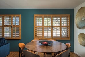 Dining - Stunning 5 BD Retreat! Close to DT Denver! Sleeps 12! Hot tub! Gameroom! (Arvada)