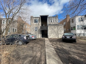 Exterior - Home in heart of Evanston (Evanston)