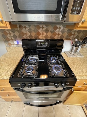 Private kitchen - Home in heart of Evanston (Evanston)