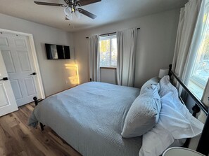 2 chambres, lit parapluie, Wi-Fi gratuit, draps fournis
