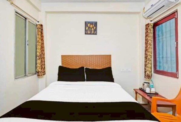 1 bedroom - Collection O Technopark Phase 1 Formerly Snehalayam (Thiruvananthapuram)