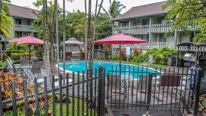 Pool - Kona Islander Inn#228: Located in Downtown Kona! (Kailua-Kona)