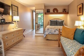 Condo, 1 Double Bed with Sofa bed (Kona Islander Inn#228) | 1 bedroom - Kona Islander Inn#228 (Kailua-Kona)