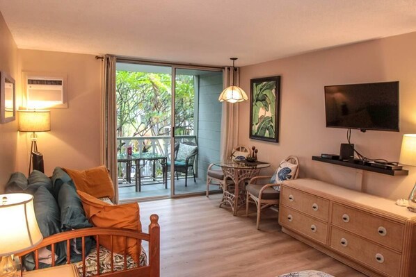 Condo, 1 Double Bed with Sofa bed (Kona Islander Inn#228) | Living area - Kona Islander Inn#228 (Kailua-Kona)