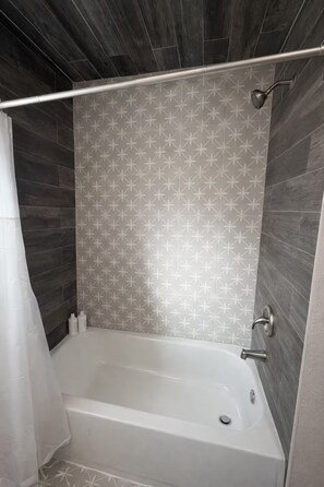 Hair dryer, towels, soap, toilet paper - Work-Friendly 2BR Retreat (El Paso)