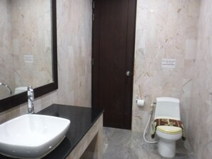 Bathroom - Mountain Villa Aonang Krabi (Krabi)