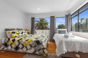 2 habitaciones, tabla de planchar con plancha, wifi y ropa de cama 