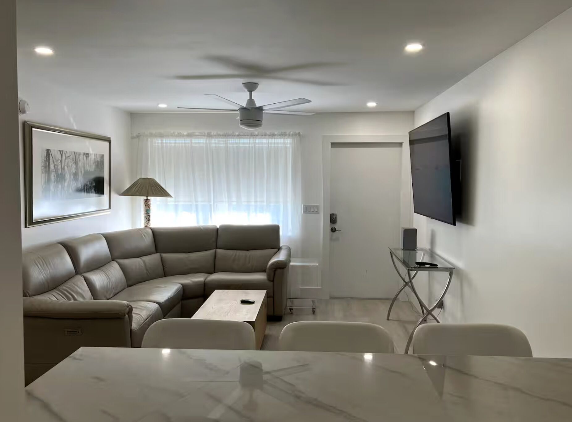 Naples Pier Condo 123 - Beach Access, Naples