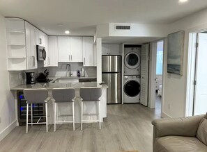 Interior - Naples Pier Condo 123 (Naples)