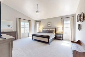 Desk, iron/ironing board, WiFi, bed sheets - Putting Green, Heated Pool & Fruit Trees (Scottsdale)