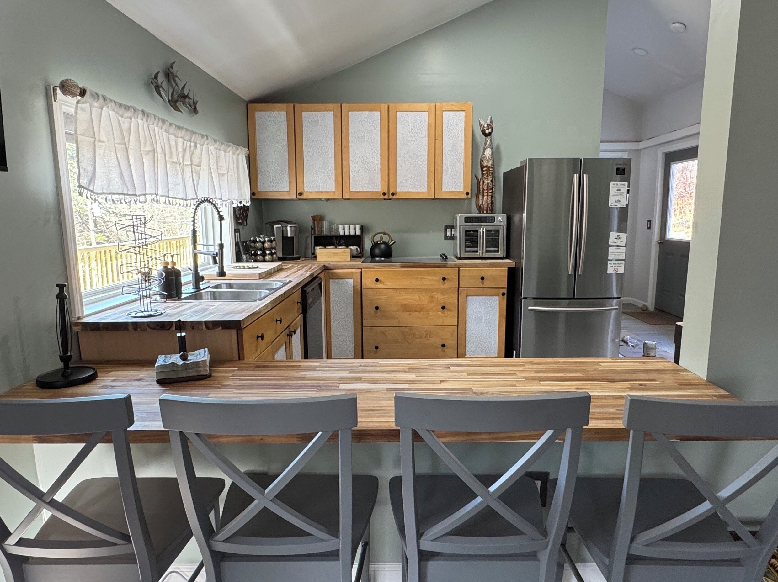 Microwave, stovetop, dishwasher