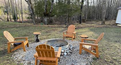 Charming 2-Bedroom Retreat in Curtis, Michigan