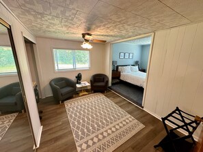 Iron/ironing board, WiFi, bed sheets - Charming 2-Bedroom Retreat in Curtis, Michigan (Germfask)