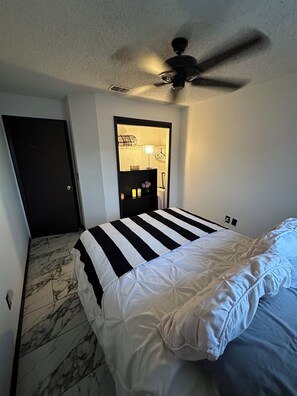 1 Schlafzimmer, Bügeleisen/Bügelbrett, WLAN, Bettwäsche