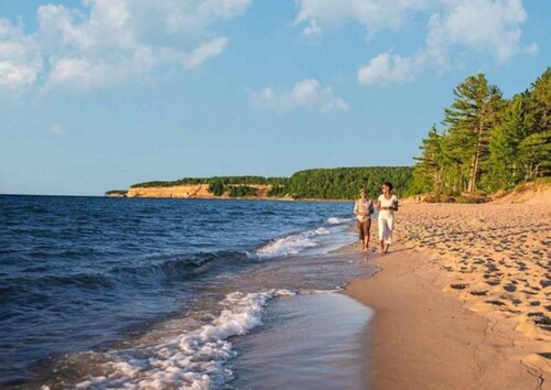 Great Evanston Location/Roomy/Modern/Private Office/Close to NWU/Free Parking