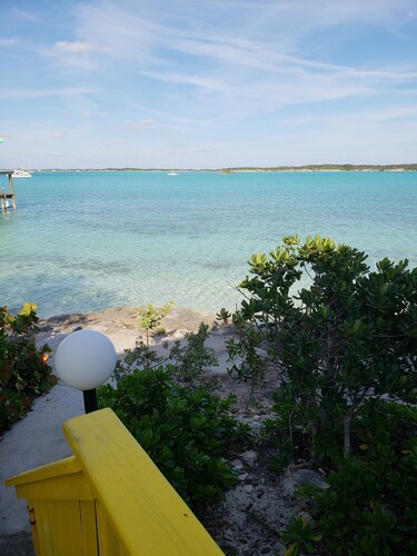 Bed and Beach - Newly Renovated Studio on the Beach near February Point Exuma