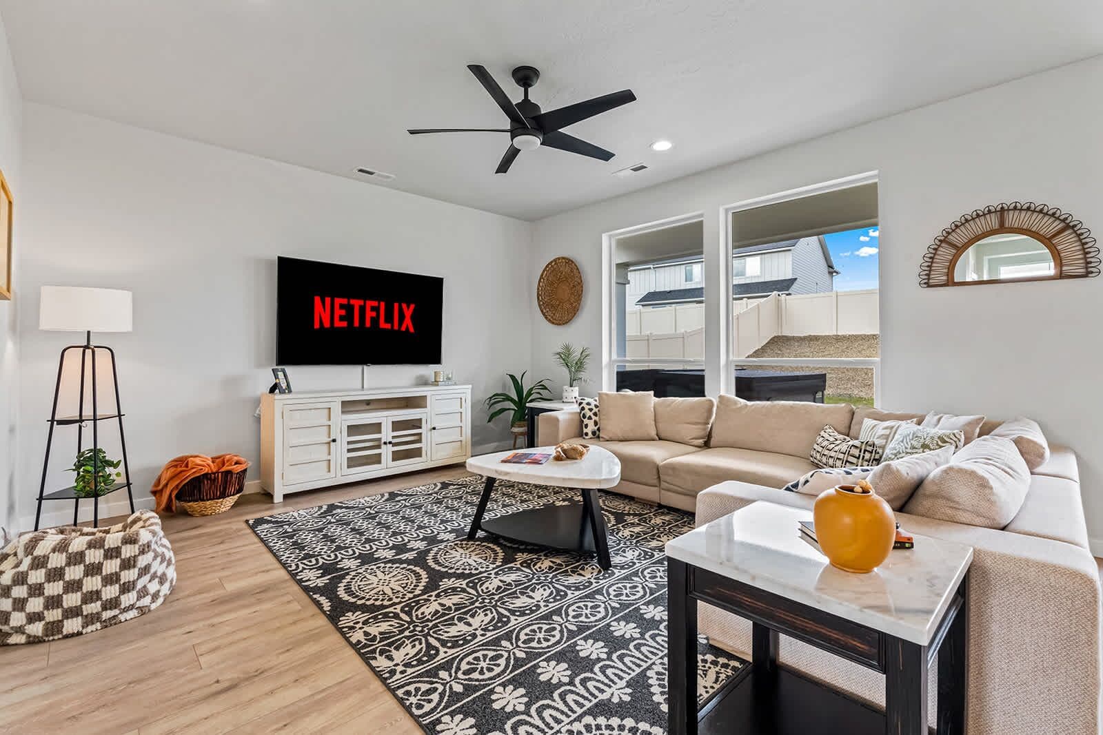 电视、电子游戏、办公室