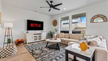 电视、电子游戏、办公室