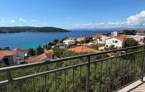 Property grounds - Cozy apartment in Necujam with house sea view (Necujam)